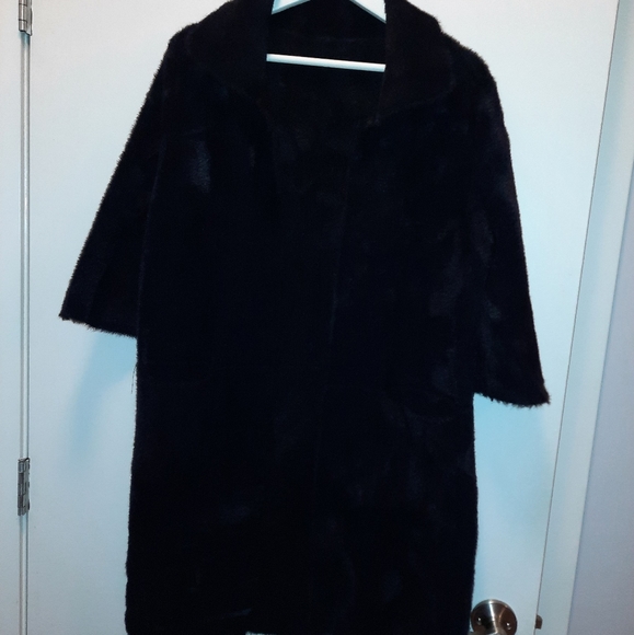 Black fury cardigan - Picture 1 of 3